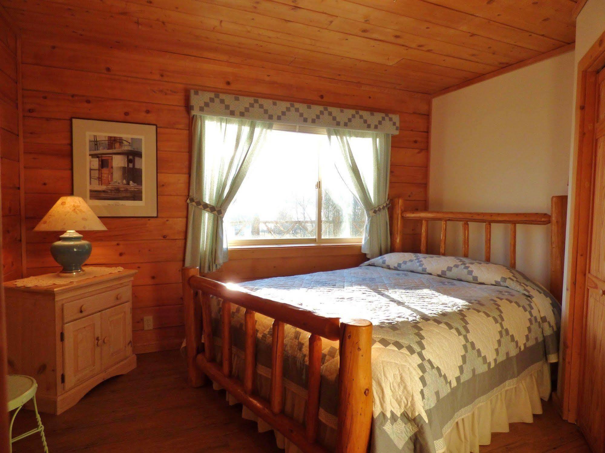 Juneberry Bed & Breakfast 2*